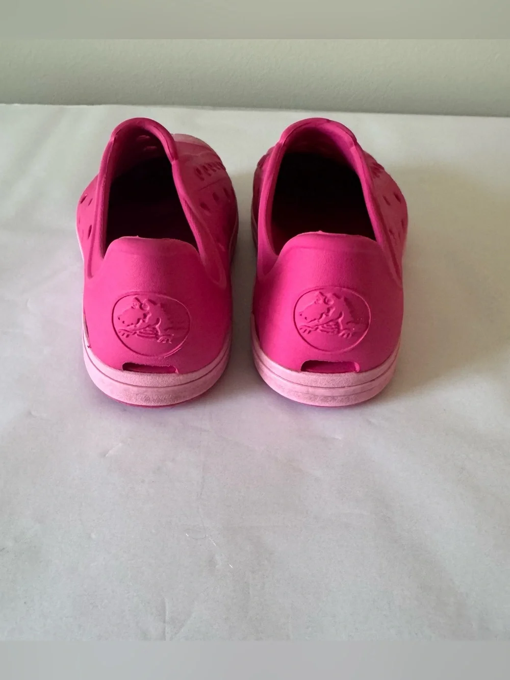 CROCS Size 10 Toddler Girls Pink Slip On Sneakers / Sandals